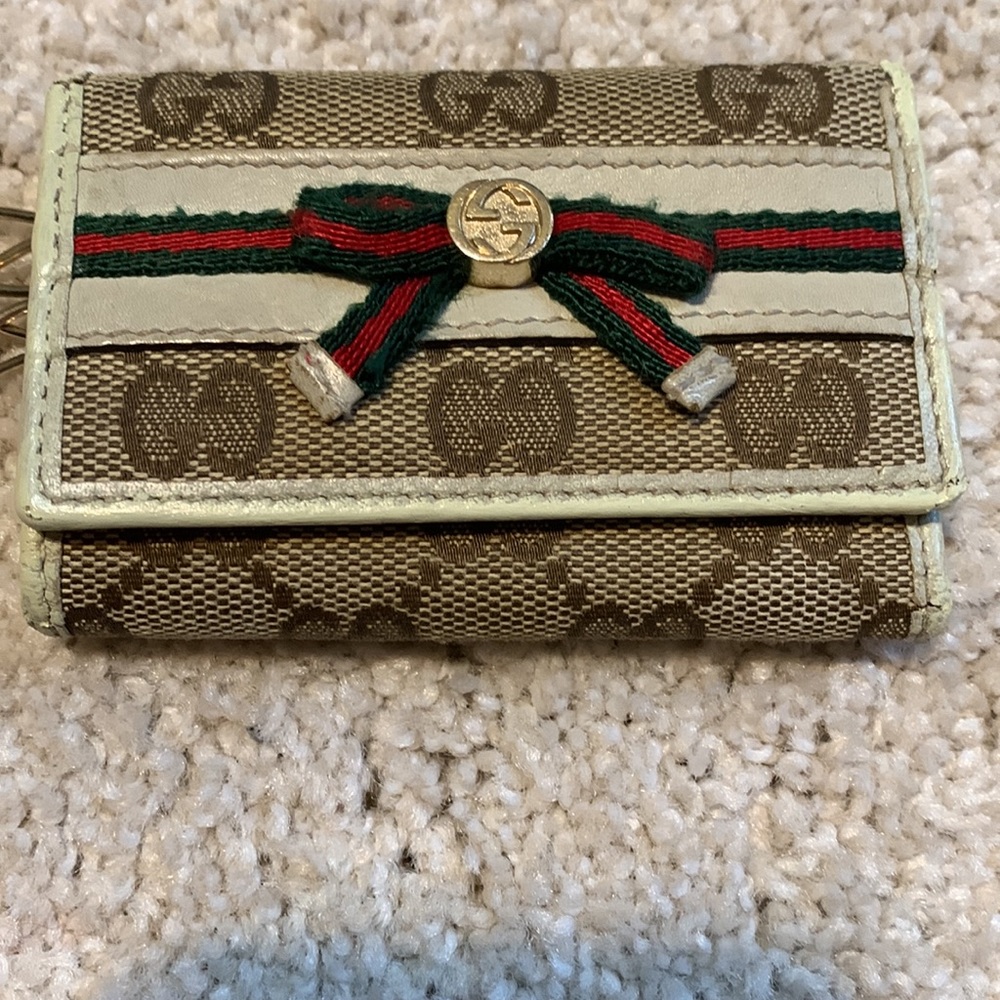 Vintage- Gucci key/ID Holder - Picture 2 of 12